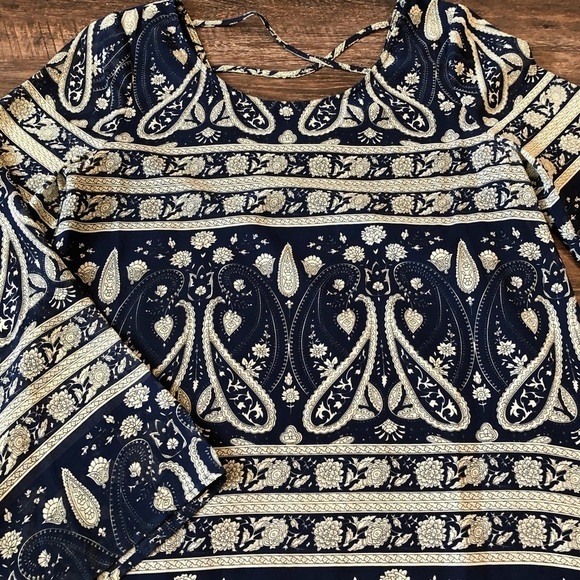 Bell Sleeved Navy & Cream Paisley Shift Dress - Picture 8 of 8